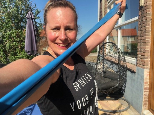 Workout met weerstandsband voor thuis. Koop voordelig bij de Decathlon.