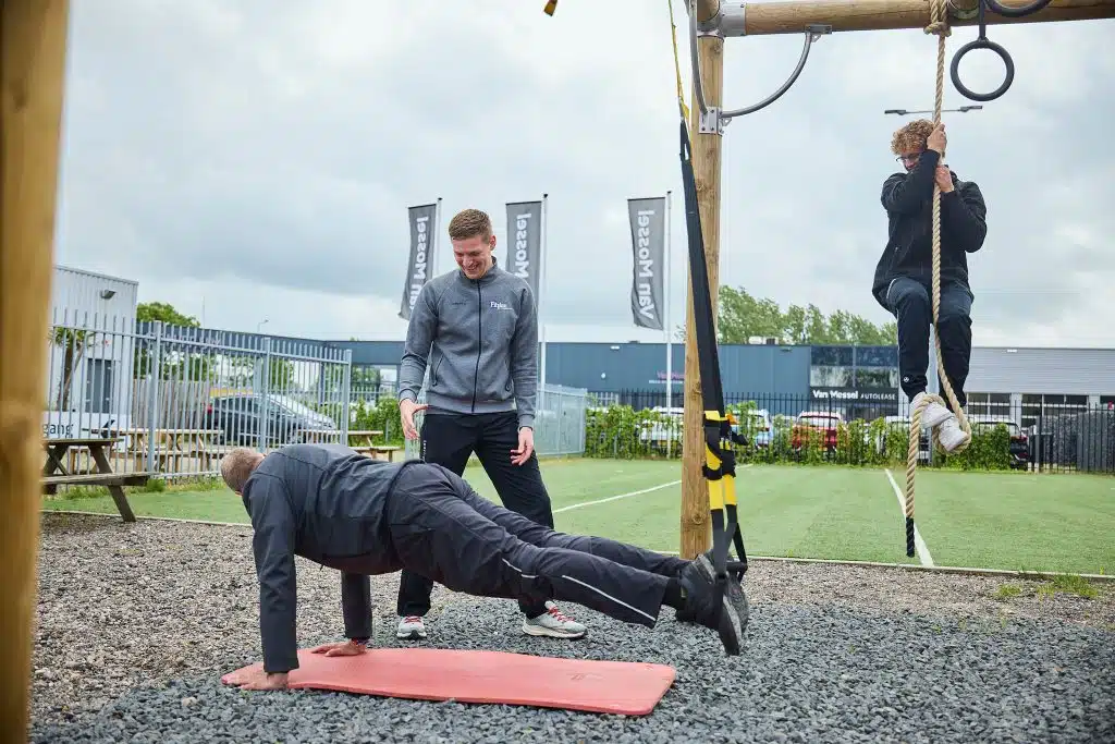 Fitplan-Fit-kracht-outdoor-30LR-1024x683 pilates